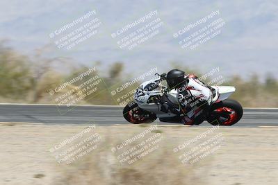 media/Apr-20-2025-CVMA (Sun) [[39090e8767]]/Race 9-Formula LW Twins Shootout/